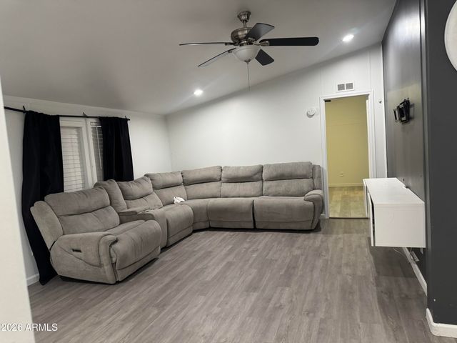 117 E VILLA THERESA Drive, Phoenix, AZ 85022