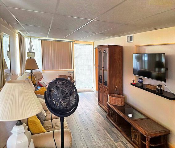 4208 S Shady Lane, Boynton Beach, FL 33436