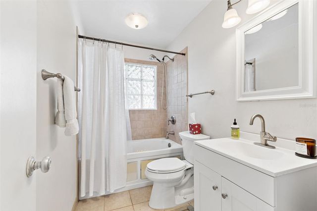 3906 NW 21ST TERRACE, Gainesville, FL 32605