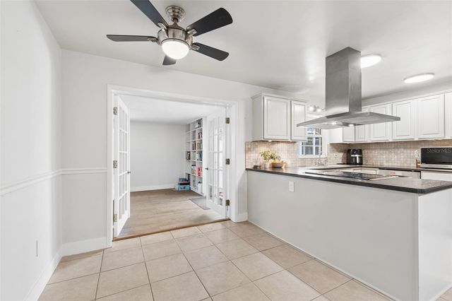 3906 NW 21ST TERRACE, Gainesville, FL 32605