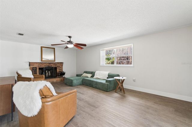 3906 NW 21ST TERRACE, Gainesville, FL 32605