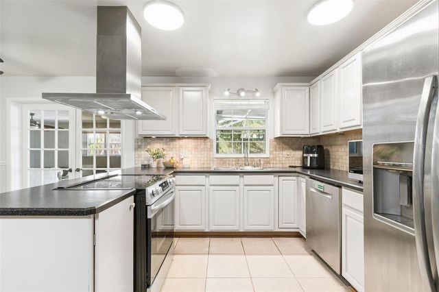 3906 NW 21ST TERRACE, Gainesville, FL 32605