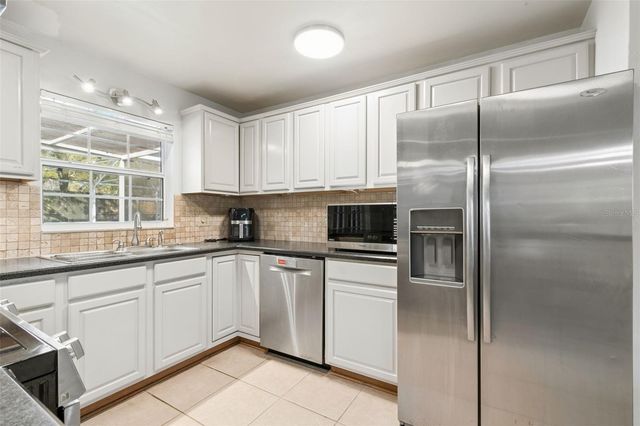 3906 NW 21ST TERRACE, Gainesville, FL 32605