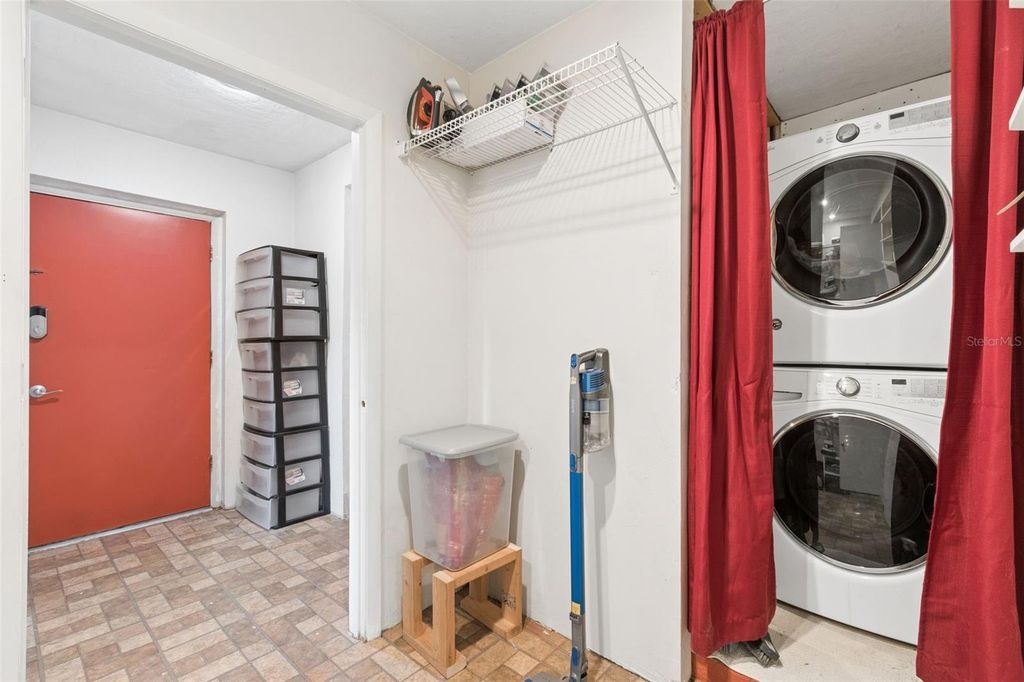 Image 13 of property listing at 3906 NW 21ST TERRACE, Gainesville, FL 32605