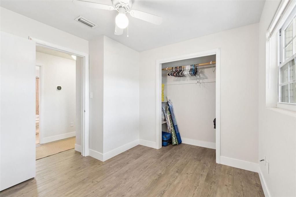 Image 17 of property listing at 3906 NW 21ST TERRACE, Gainesville, FL 32605