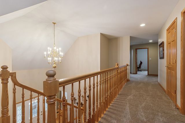 1231 Abbey Oaks Drive, Lemont, IL 60439