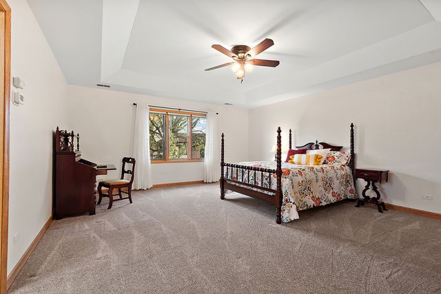 1231 Abbey Oaks Drive, Lemont, IL 60439