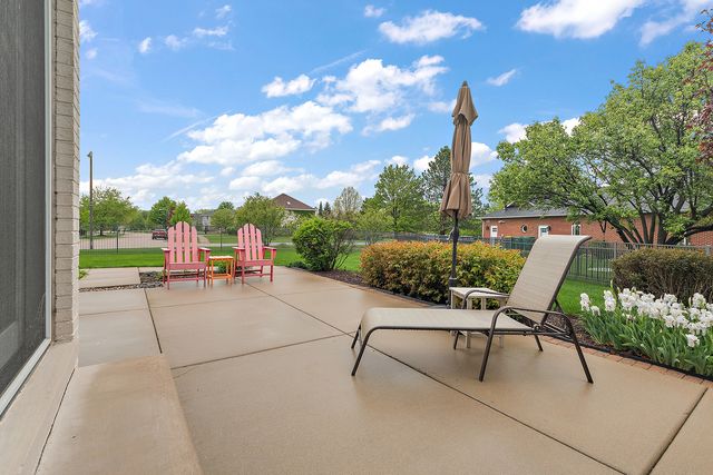 1231 Abbey Oaks Drive, Lemont, IL 60439