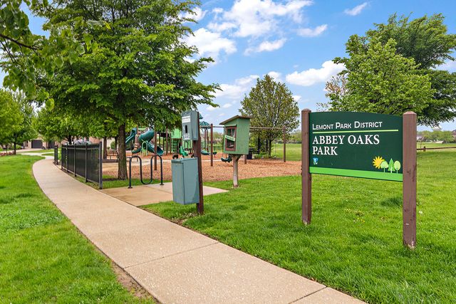 1231 Abbey Oaks Drive, Lemont, IL 60439