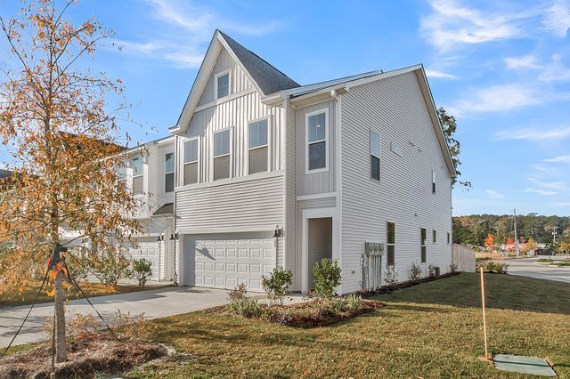 100 Brown Swiss Circle, Summerville, SC 29483