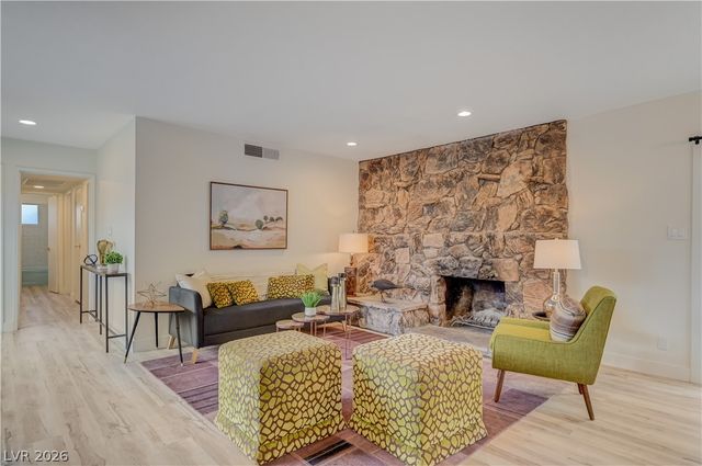 2101 Santiago Street, Las Vegas, NV 89104