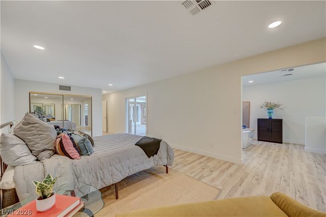 2101 Santiago Street, Las Vegas, NV 89104