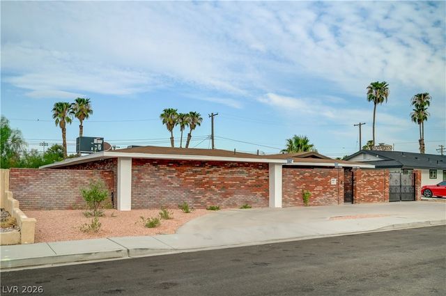 2101 Santiago Street, Las Vegas, NV 89104