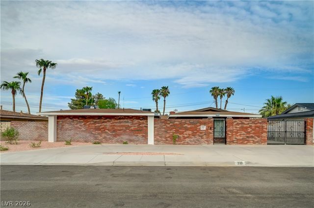 2101 Santiago Street, Las Vegas, NV 89104