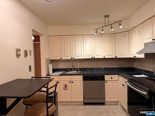 468 Liberty Street 201, Little Ferry, NJ 07643