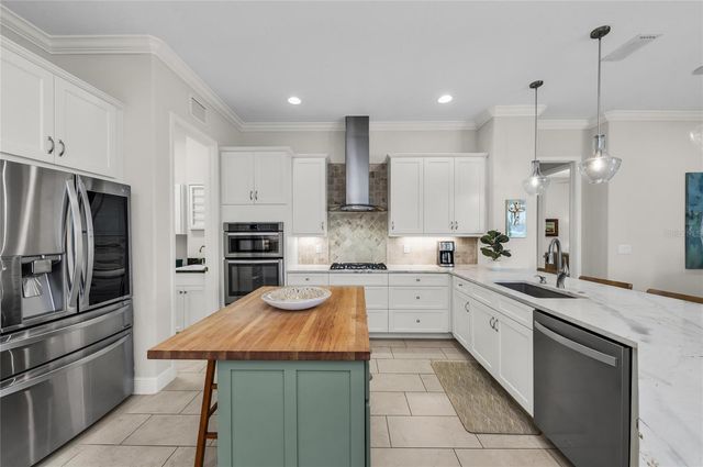 6224 SIGNATURE POINTE LANE, Bradenton, FL 34210