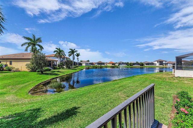 6224 SIGNATURE POINTE LANE, Bradenton, FL 34210