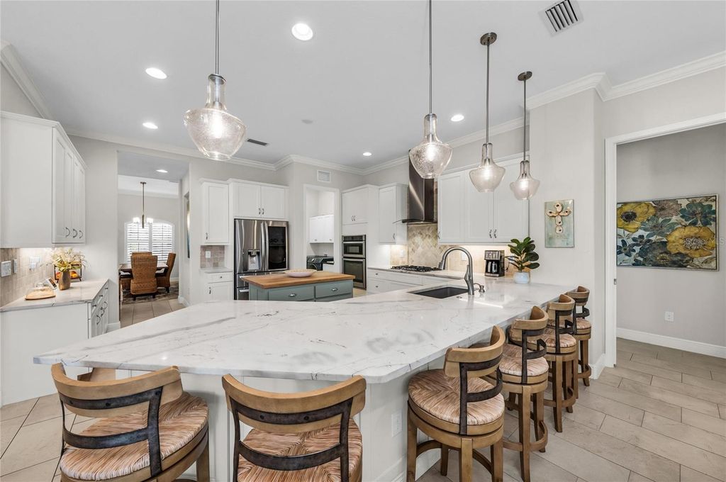 Image 16 of property listing at 6224 SIGNATURE POINTE LANE, Bradenton, FL 34210