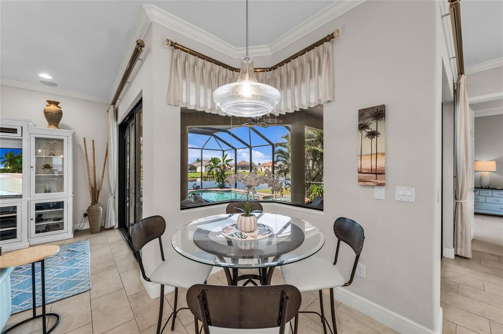 Image 23 of property listing at 6224 SIGNATURE POINTE LANE, Bradenton, FL 34210