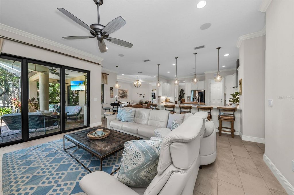 Image 27 of property listing at 6224 SIGNATURE POINTE LANE, Bradenton, FL 34210