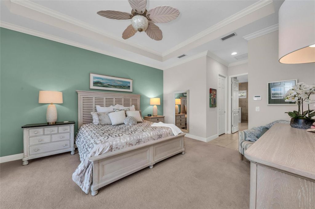 Image 29 of property listing at 6224 SIGNATURE POINTE LANE, Bradenton, FL 34210