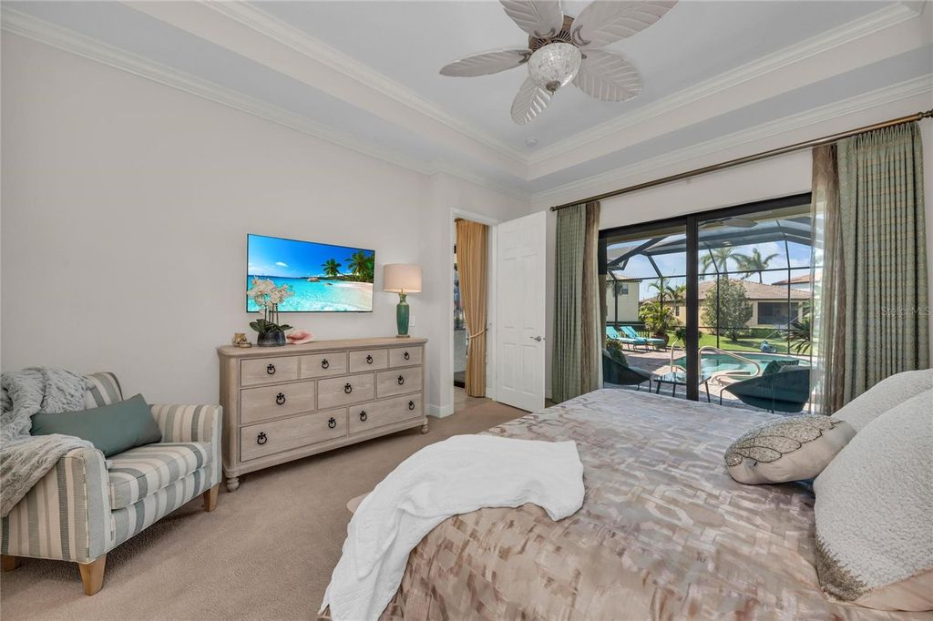 Image 31 of property listing at 6224 SIGNATURE POINTE LANE, Bradenton, FL 34210