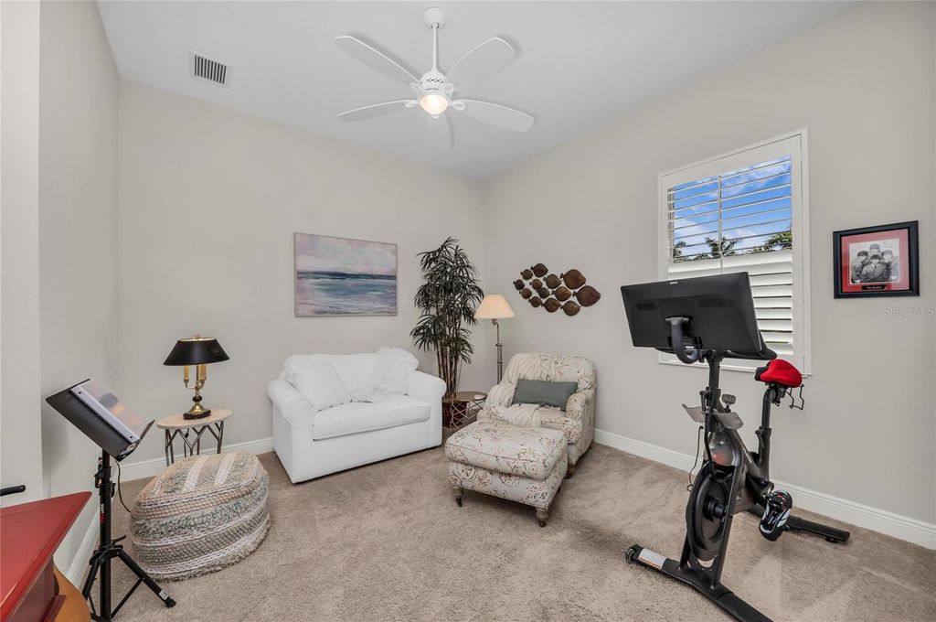 Image 43 of property listing at 6224 SIGNATURE POINTE LANE, Bradenton, FL 34210