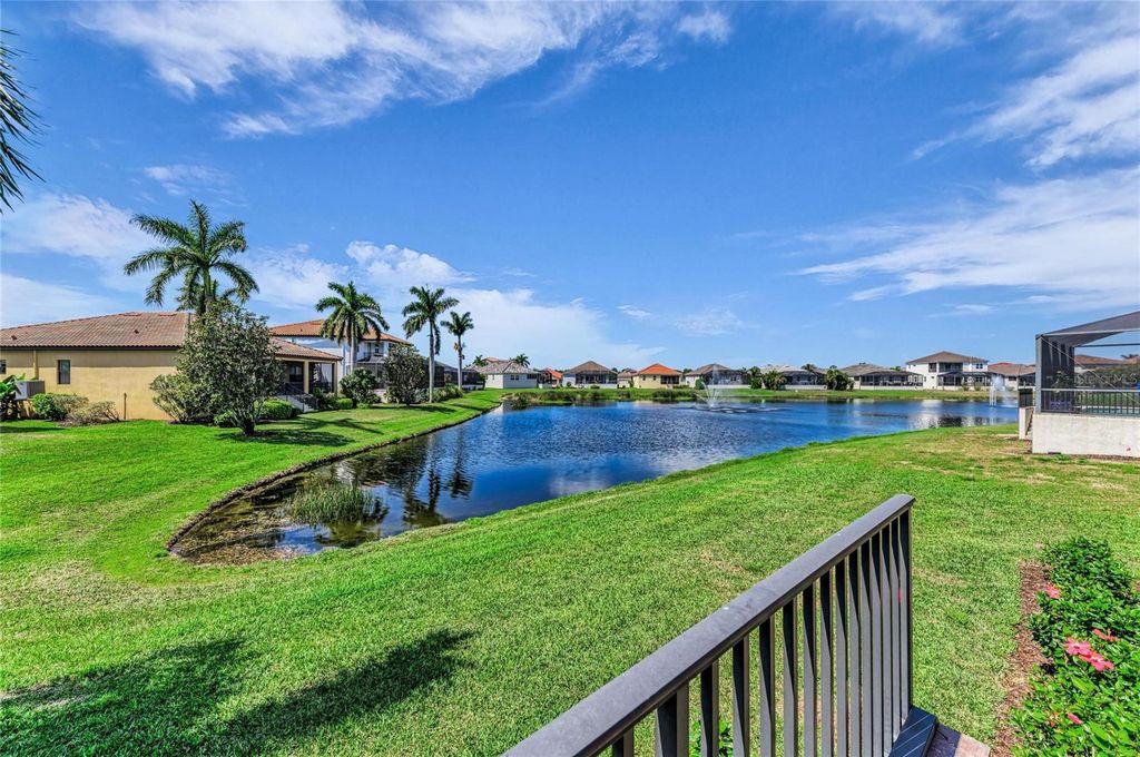 Image 54 of property listing at 6224 SIGNATURE POINTE LANE, Bradenton, FL 34210