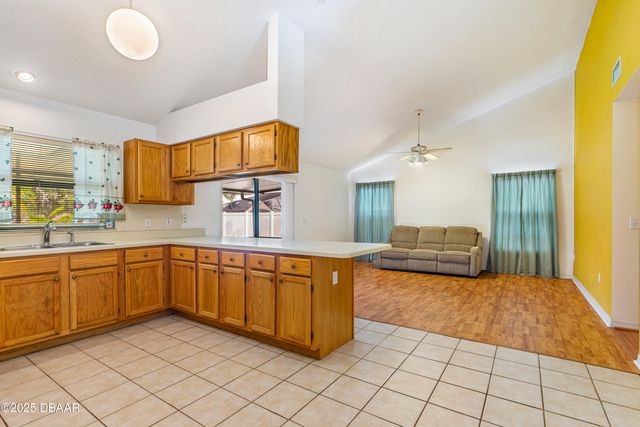 1392 Surrey Park Drive, Port Orange, FL 32128