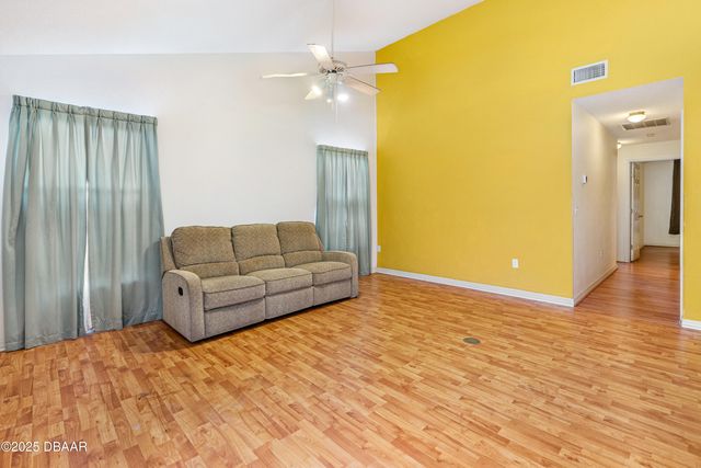 1392 Surrey Park Drive, Port Orange, FL 32128