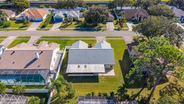 1392 Surrey Park Drive, Port Orange, FL 32128