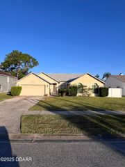 1392 Surrey Park Drive, Port Orange, FL 32128