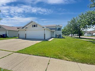 3134 35 1/2 Avenue S, Fargo, ND 58104