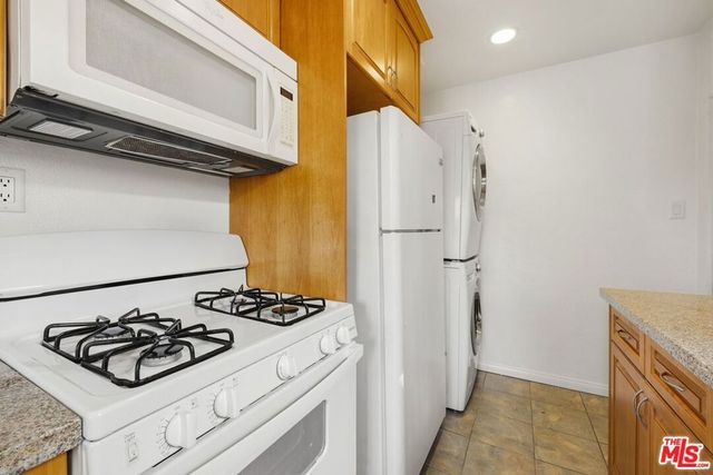 8415 Rosewood Avenue, West Hollywood, CA 90048