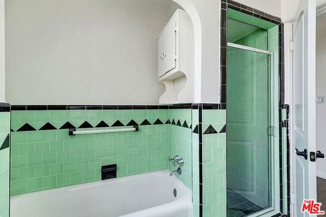 8415 Rosewood Avenue, West Hollywood, CA 90048