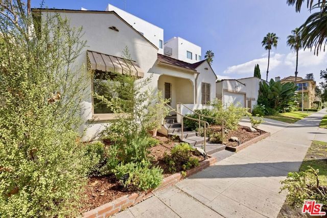 8415 Rosewood Avenue, West Hollywood, CA 90048