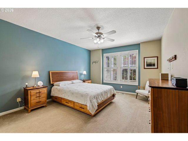8297 Sw HAYDEN Dr, Beaverton, OR 97007