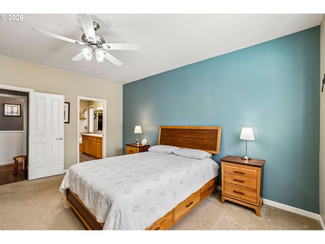 8297 Sw HAYDEN Dr, Beaverton, OR 97007