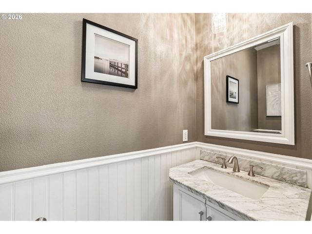 8297 Sw HAYDEN Dr, Beaverton, OR 97007