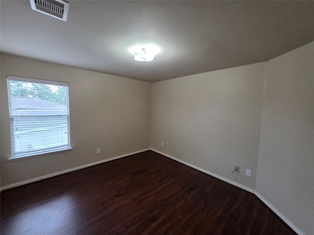 28942 Village Creek Loop, Spring, TX 77386