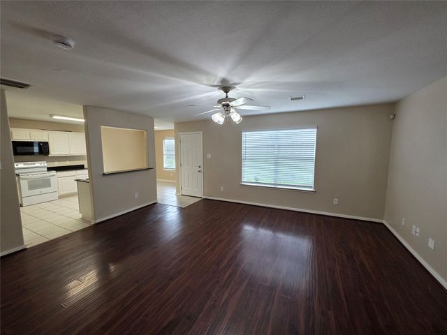 28942 Village Creek Loop, Spring, TX 77386