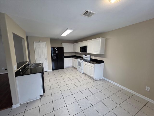 28942 Village Creek Loop, Spring, TX 77386