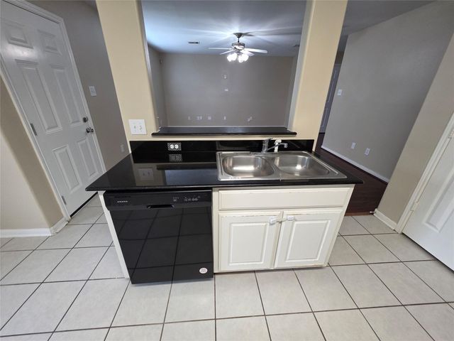 28942 Village Creek Loop, Spring, TX 77386