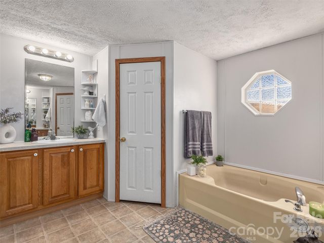 114 Gateway Cove, Canton, NC 28716