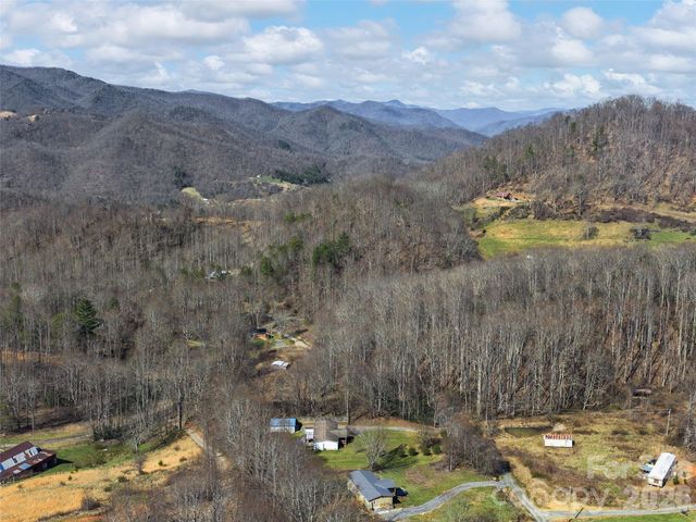 114 Gateway Cove, Canton, NC 28716