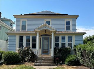82 Cove Street 2nd Fl, New Haven, CT 06512