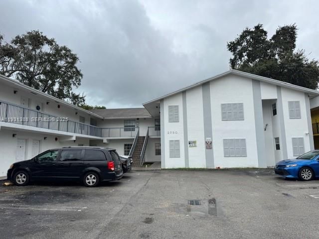 2750 SW 10th Ter 4, Miami, FL 33135