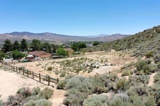 633 W Clearview Drive, Carson City, NV 89703
