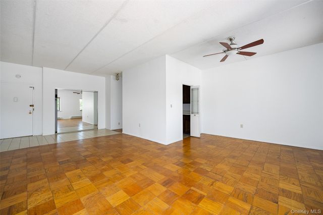 160 Academy Street 1E, Poughkeepsie, NY 12601