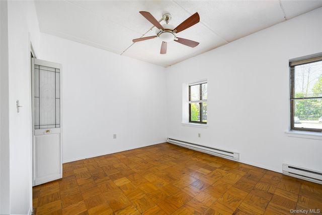 160 Academy Street 1E, Poughkeepsie, NY 12601
